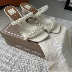 Dolce Vita Noles Vanilla Pearls, size 8. Never worn!